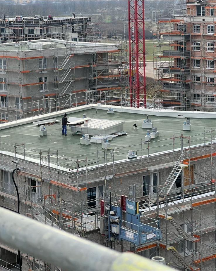 Übersicht des Flachdachs in Flughafennähe